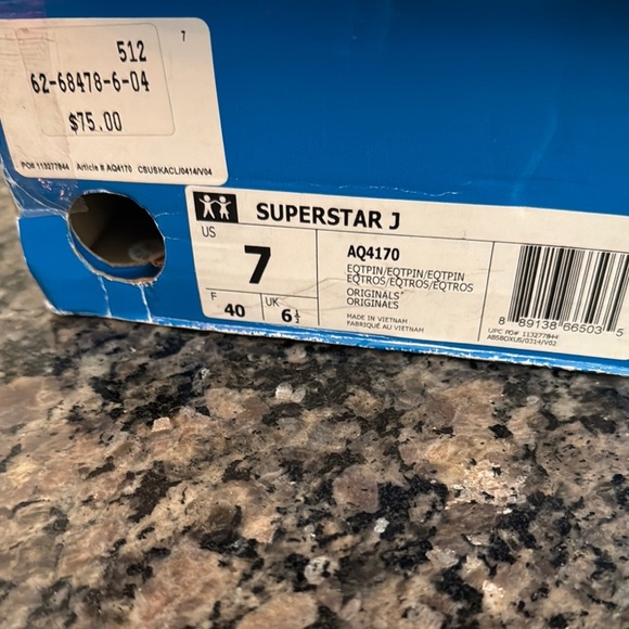 Adidas Pink Sneakers Classic Shell Toe Design - Picture 12 of 16